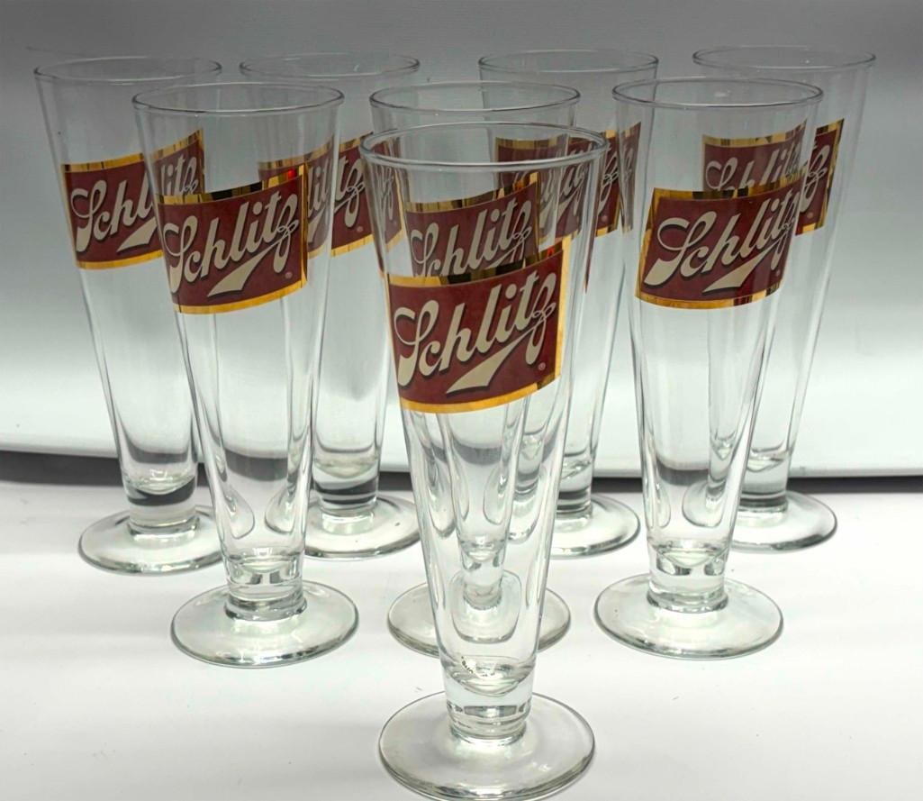 Lot Of 8 Vintage Tall Schlitz Beer Glasses: Lot Of 8 Vintage Tall Schlitz Beer Glasses. Excellent Condition, Gold Is Still Intact. . All Pictures Are Considered Part Of The Description And Should Be Examined Carefully By Bidders.. Live Auctione