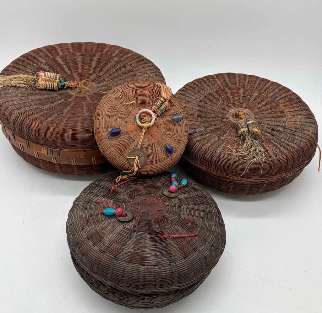 Lot Of 4 Vintage Chinese Woven Sewing Baskets With Old Coins And Jade (1 of 5)