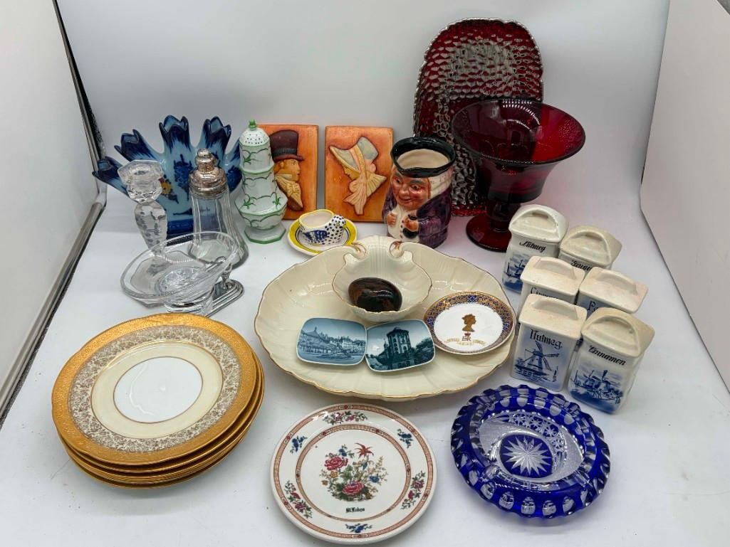 Huge Lot Of Misc Vintage Glassware, Porcelain, Ceramic, Etc (1 of 15)