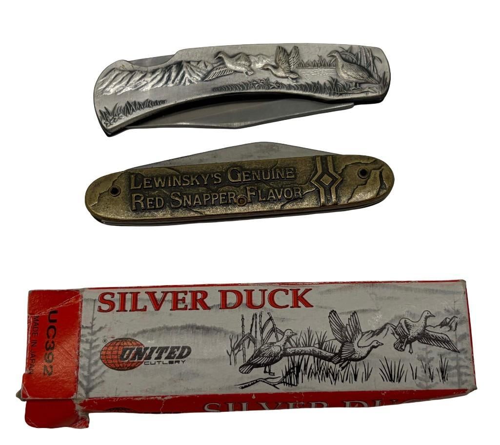 Monica Lewinsky Clinton Red Snapper And Silver Duck Uc392 United Pocket Knives: Monica Lewinsky Clinton Red Snapper And Silver Duck Uc392 United Pocket Knives. Never Used, One Has Box. . All Pictures Are Considered Part Of The Description And Should Be Examined Carefully By Bidde