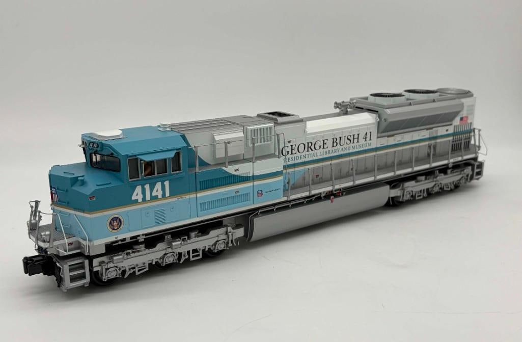 Mth Premier 20-2828-1 George H. Bush Sd70ace Diesel Locomotive Engine O (1 of 7)