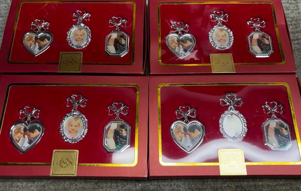 Lot Of 4 Lenox Mini Christmas Moments Picture Frames 12 Frames Total (1 of 3)