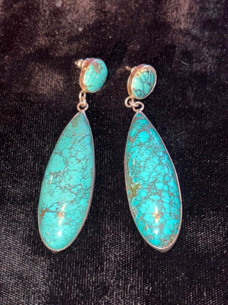 Vintage Turquoise And Sterling Silver Drop Pierced Earrings: Vintage Turquoise And Sterling Silver Drop Pierced Earrings. 25 Grams Total Weight, Tested Good. . All Pictures Are Considered Part Of The Description And Should Be Examined Carefully By Bidders.. Liv