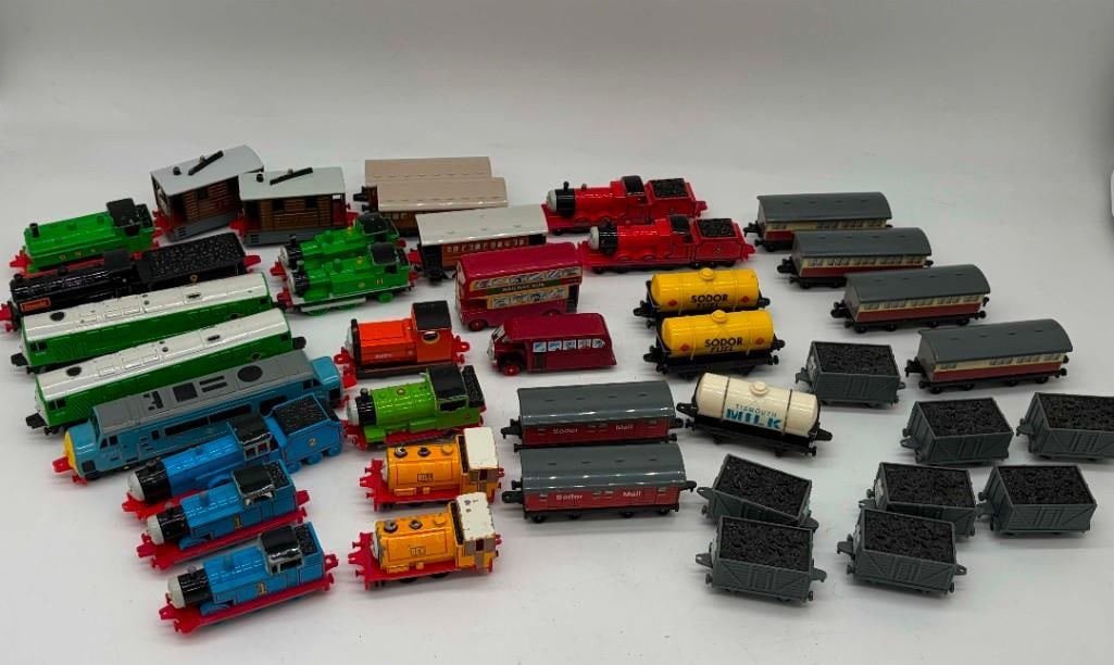 40+ Pc Vintage Ertl Thomas The Train Set Engines, Cars, Locomotives (1 of 11)