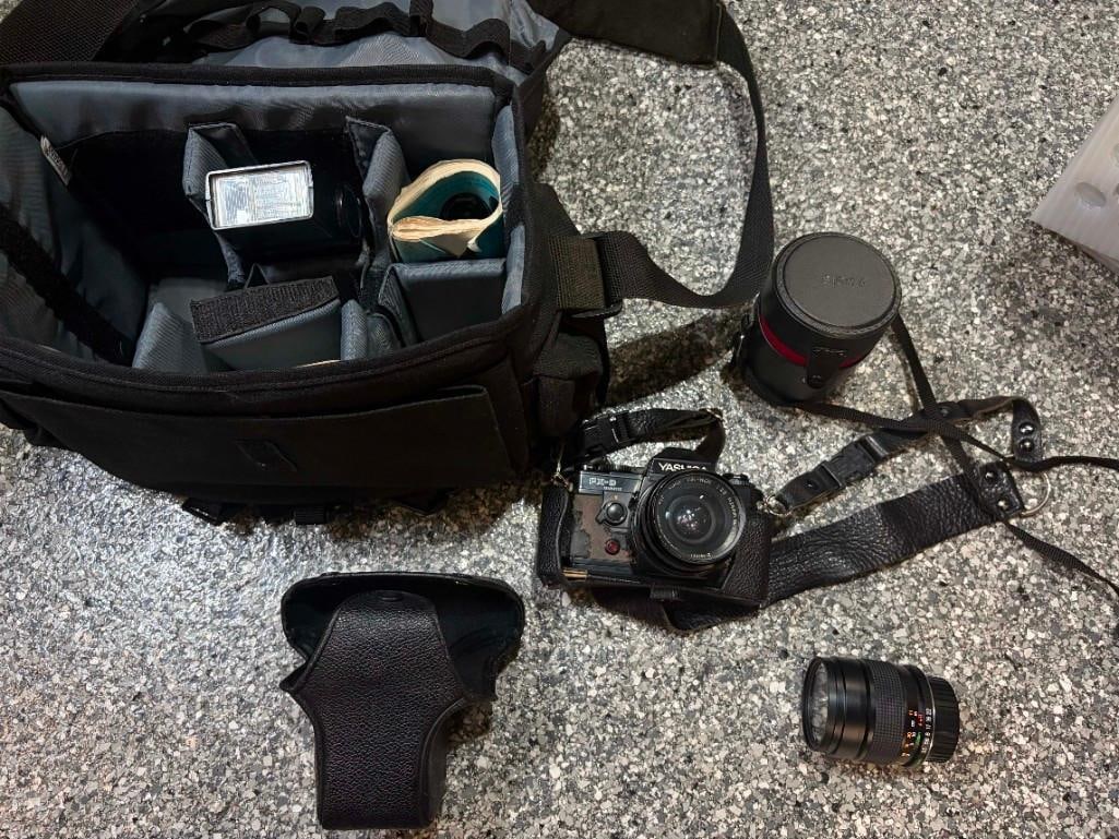Yashica Fx-D Slr Lot Sigma 28mm & Yashica 42mm Lenses & More (1 of 5)