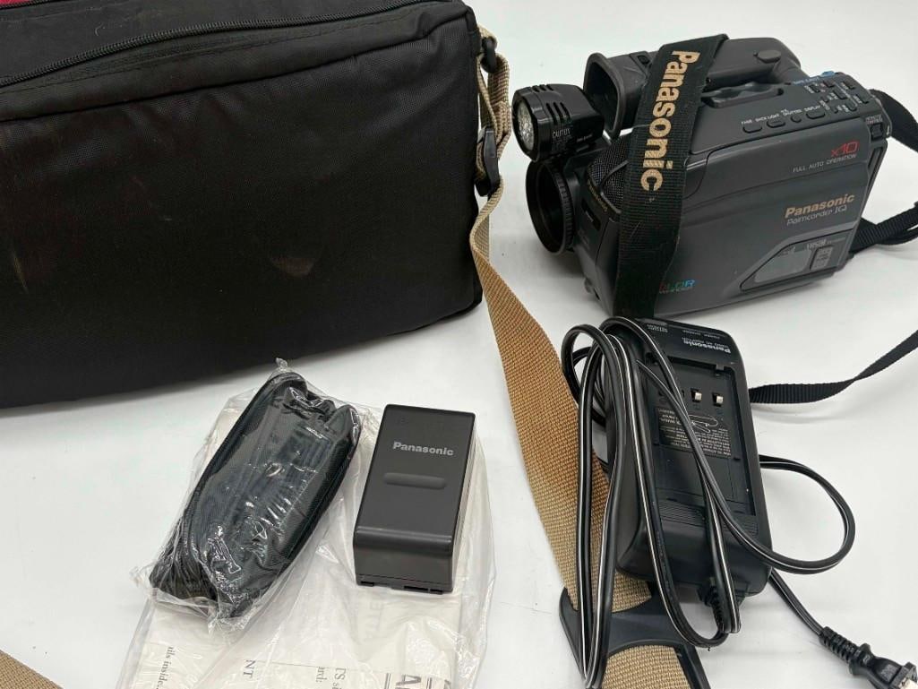 Panasonic Palmcorder Iq Pv-Iq503 Camcorder & More (1 of 4)