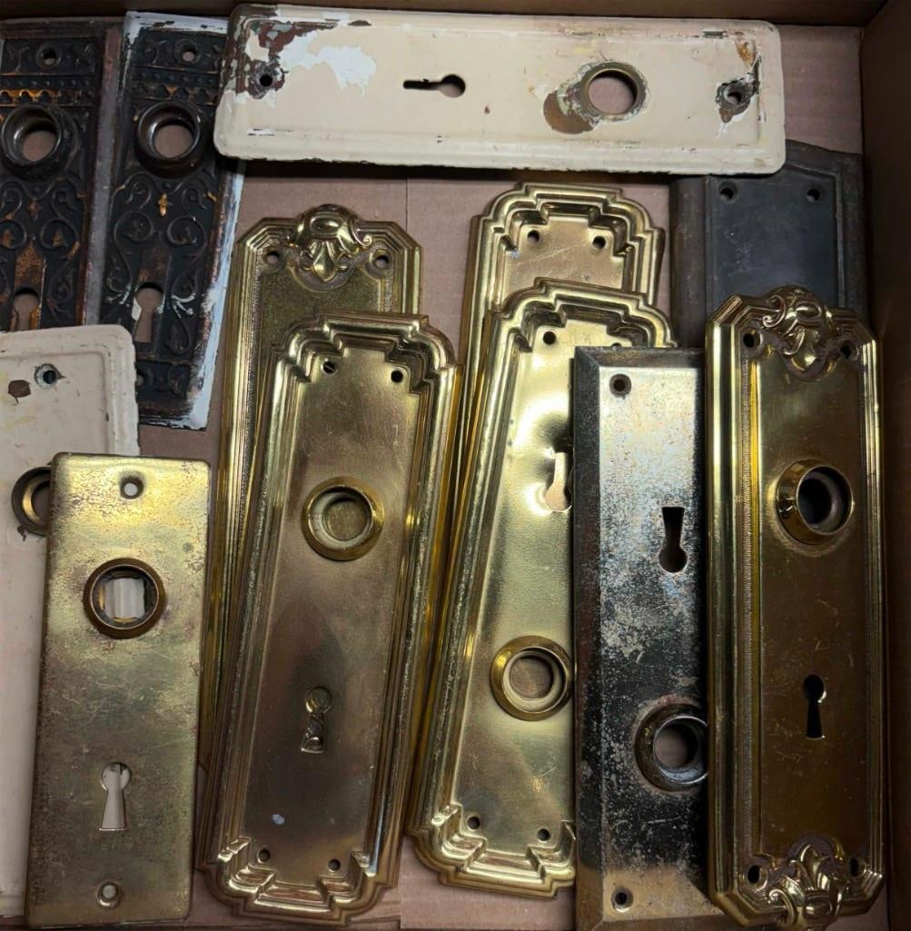 Vintage/ Antique Door Hardware 12 Lock Plates Or Knob Backplate (1 of 6)