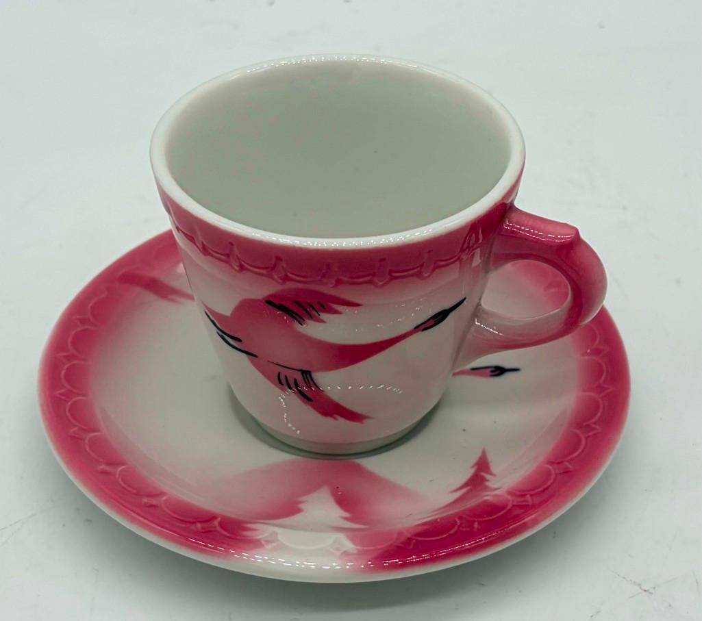 Milwaukee Road Railroad " The Traveler" Demitasse Cup And Saucer Syracuse China: Milwaukee Road Railroad " The Traveler" Demitasse Cup And Saucer Syracuse China. Excellent Condition, No Chips. . All Pictures Are Considered Part Of The Description And Should Be Examined Carefully B