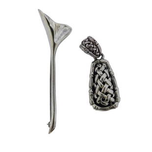 Tiffany & Co John Hardy Sterling Silver Brooch: Metal Content: 925 Sterling Silver.Weight of Item: 15.4 grams.Size: Brooch is 63mm long x 21mm at widest point. Pendant is 41mm long x 16mm at widest point.Stamp: Tiffani & Co 925 Mexico. JH 925