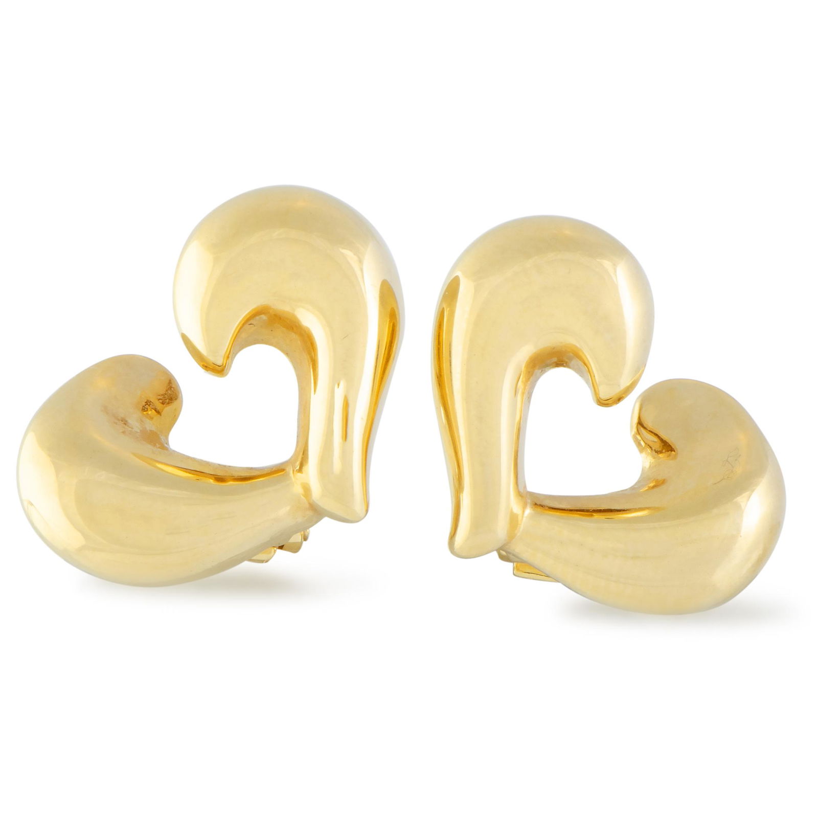 Van Cleef & Arpels 18K YG Heart Clipon Earrings: Crafted entirely from gracefully shaped and flawlessly polished 18K yellow gold that lends its fabulously luxurious sheen to the slightly unconventional design, these marvelous vintage earrings from V