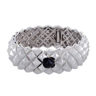 Stephen Webster Superstud Silver and Onyx Hinged Cuff Bracelet: With only the striking onyx stone breaking the majestic brightness of impeccably polished silver, this astonishing bracelet from Stephen Webster is a fascinating piece from the quotSuperstudquot