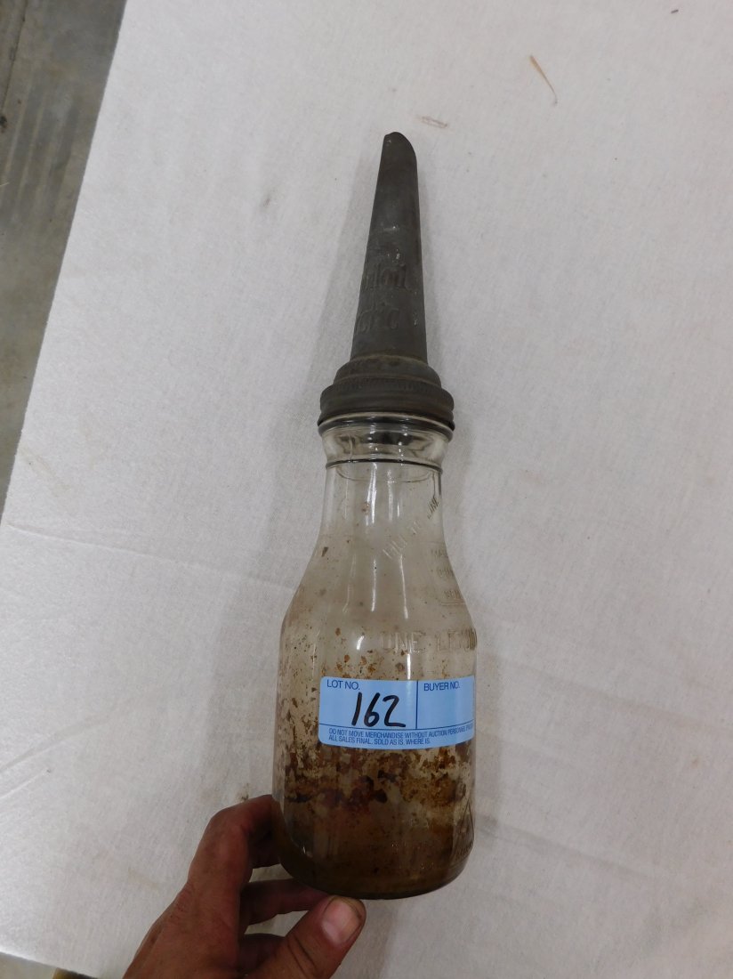Glass 1 Quart Bottle with Metal Spout: Metal spout, embossed Gargoyle Mobil oil arctic, good condition, see pictures