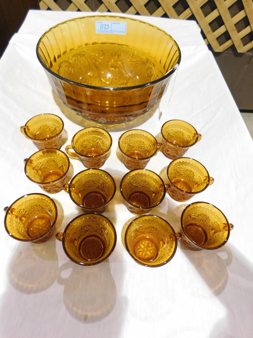 Tiera Indiana Glass amber sandwich glass punch bowl set Dec 18, 2020