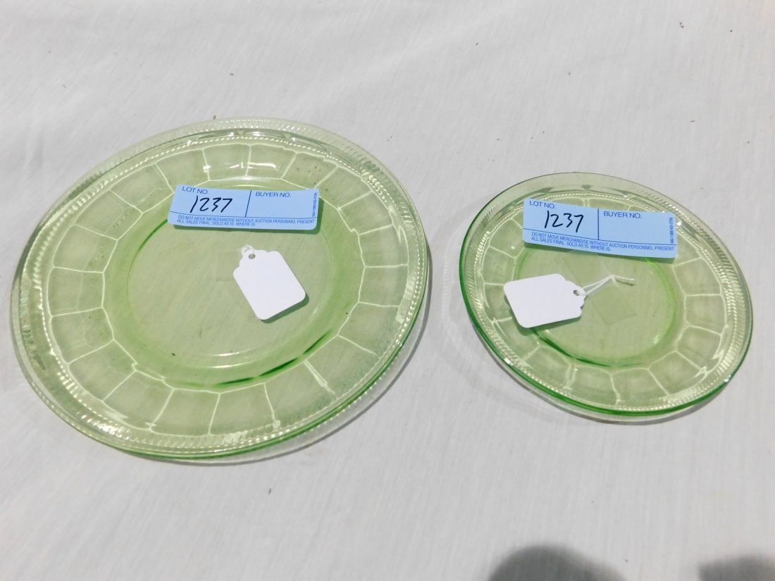 vaseline glass colonial fluted lunch and bread plates: 2 pieces, vaseline glass, colonial, fluted, one- lunch plate (8 1/2"), one bread and butter plate (6"), good condition, no chips or cracks