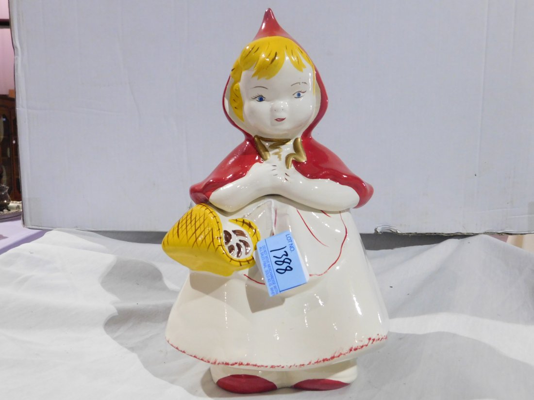 Hull Ware # 967 Little Red Riding Hood Cookie Jar: Hull Ware # 967 Little Red Riding Hood ceramic cookie jar. Excellent condition, no chips or cracks.