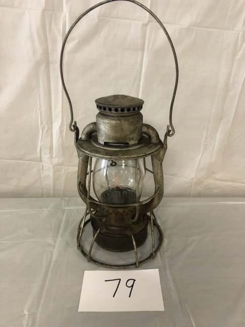 Reading Railroad Deitz Vesta Lantern (1 of 4)