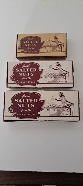 3 planters peanut cardboard boxes (1 of 4)