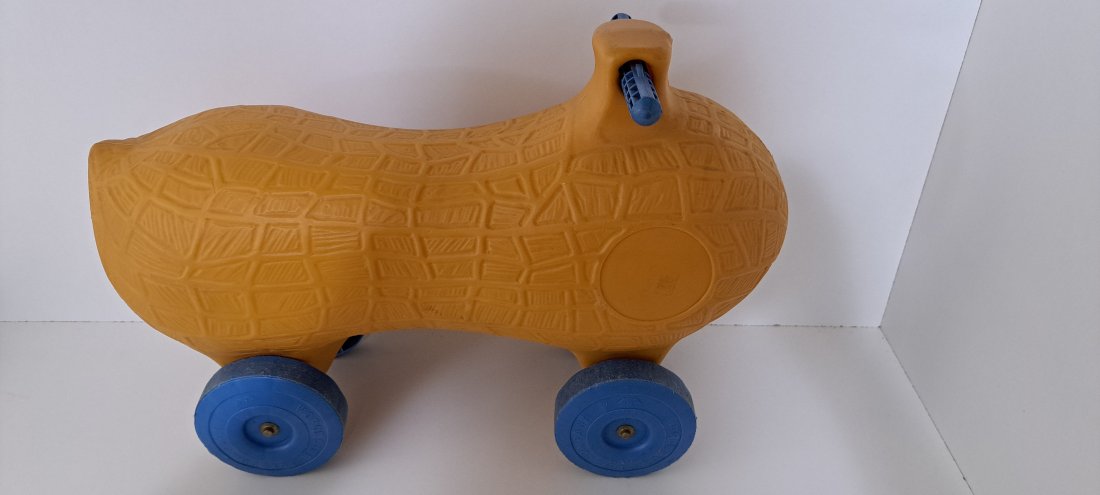 planters peanut plastic peanut shaped ride on car (1 of 5)
