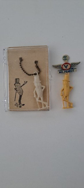 mr peanut victory pin, mr peanut light pull (1 of 1)
