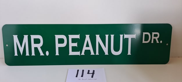 Mr. Peanut Dr. street sign