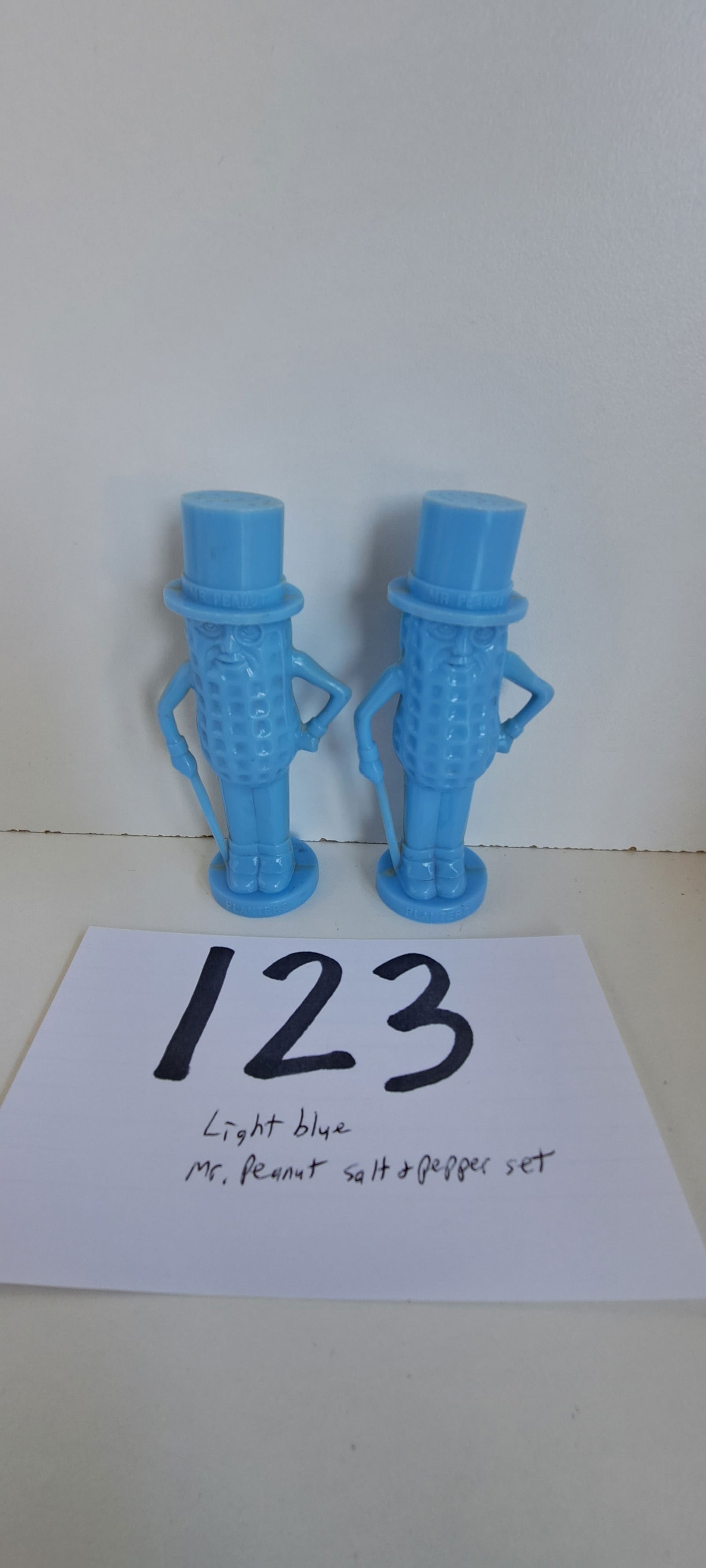 light blue Mr. Peanut salt & pepper set (1 of 3)