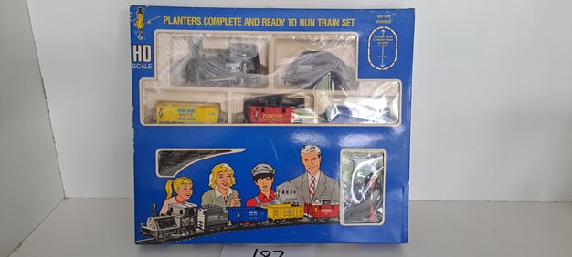 Planters Peanut HO train set