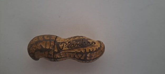 Planters Peanut,  peanut shaped lighter
