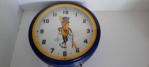 Mr. Peanut neon clock