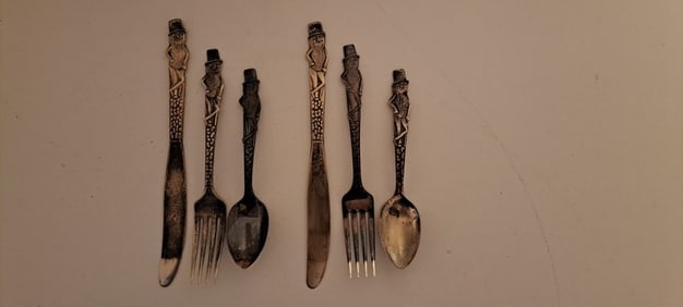 (2) sets Mr. Peanut silverware