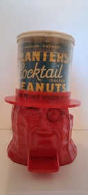 Mr. Peanut vender bank
