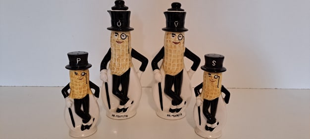 Mr. Peanut ceramic set