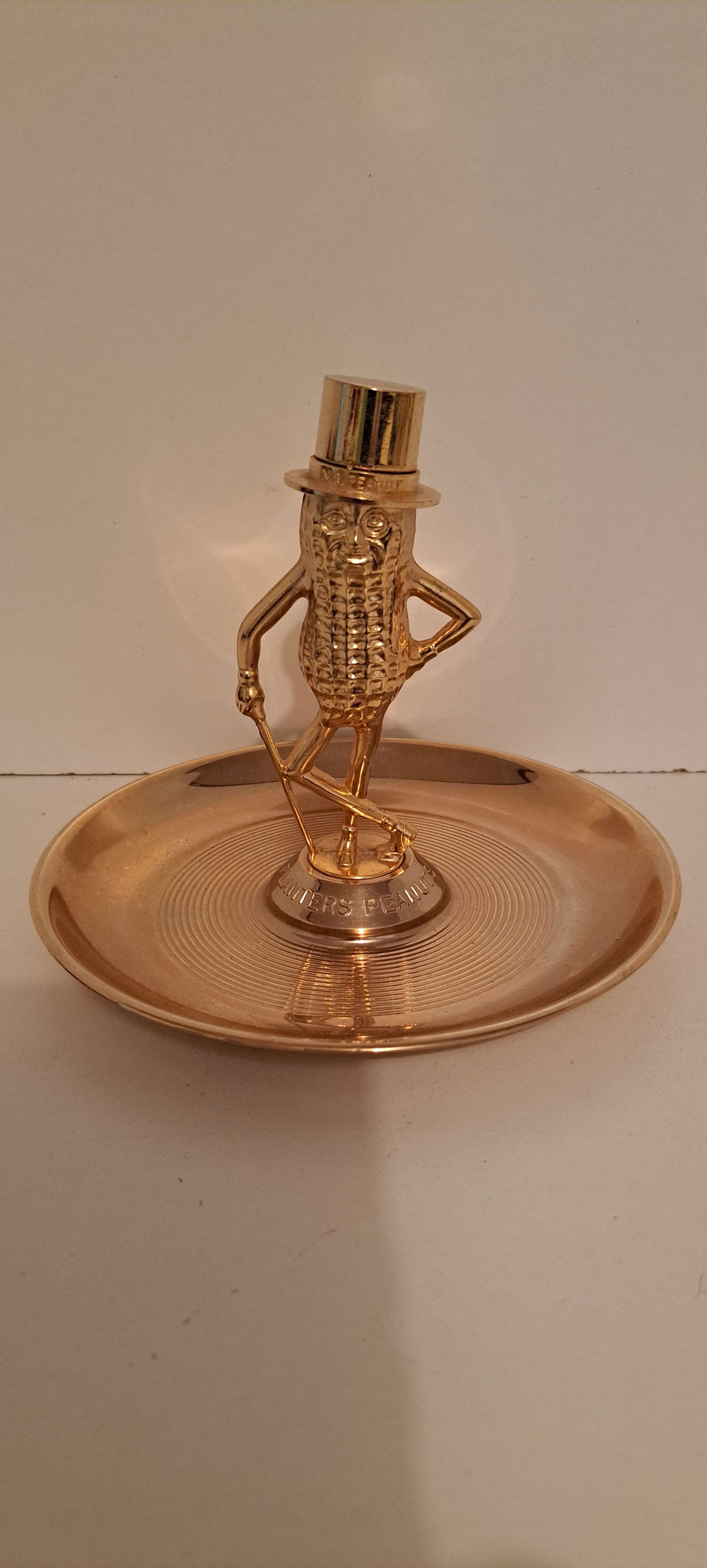 gold tone Mr. Peanut ashtray (1 of 4)