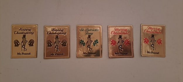(5) Mr. Peanut foil labels