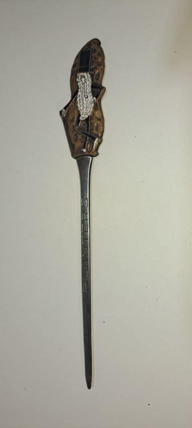 early Mr. Peanut letter opener: early Mr. Peanut letter opener, embossed PLANTERS on the blade, white enamel Mr. Peanut on handle, double sided, minor wear, overall good condition, approx. 8.75" long, Please note: if picking up,
