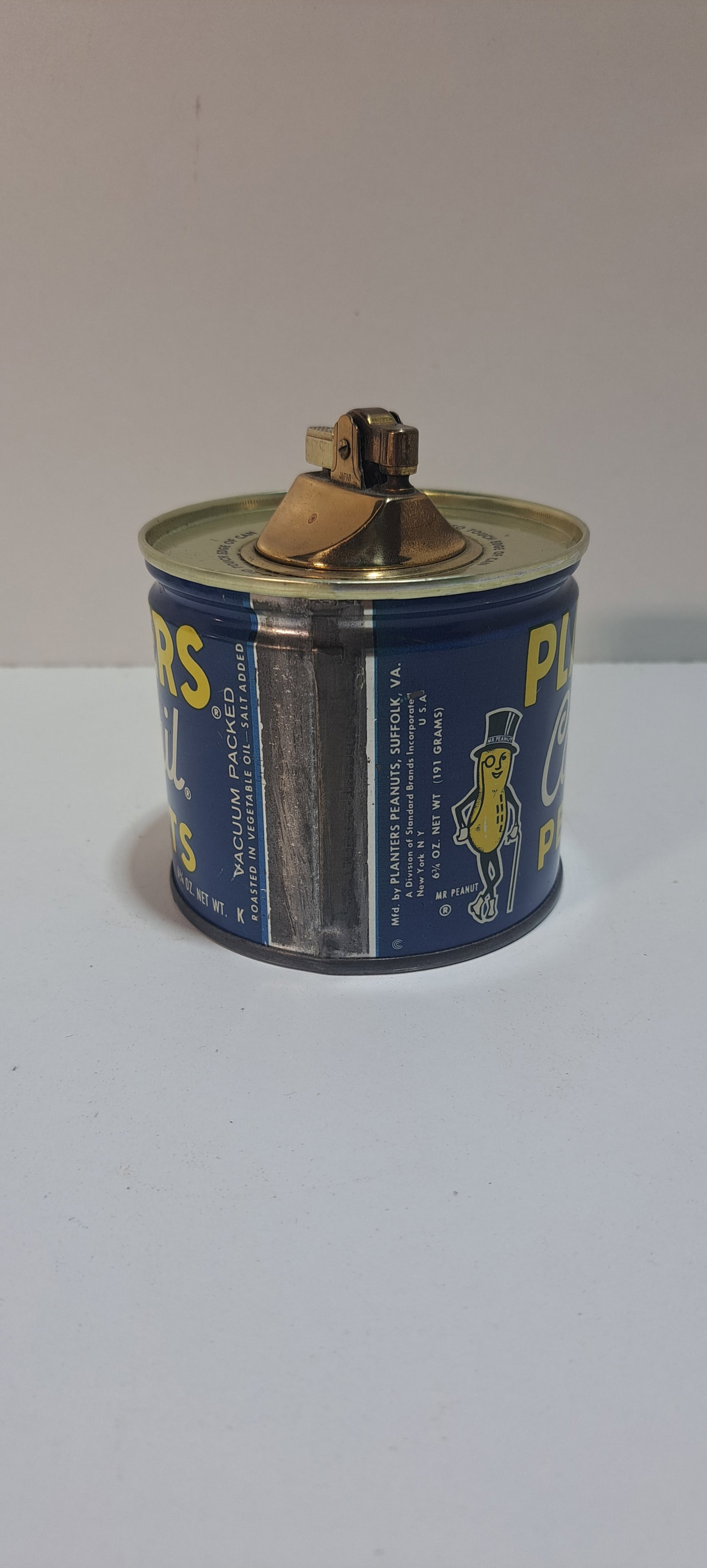 Planters Peanuts cocktail tin lighter - 2