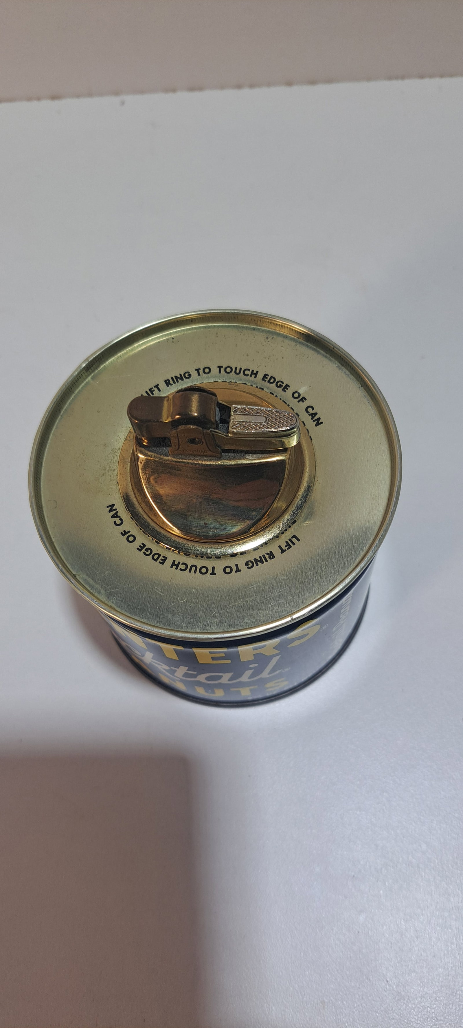 Planters Peanuts cocktail tin lighter - 4