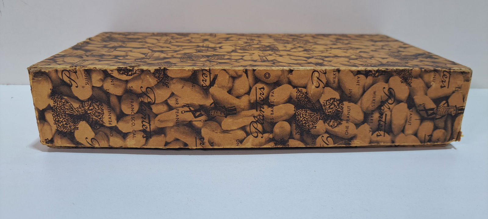 Planters Peanuts box - 4
