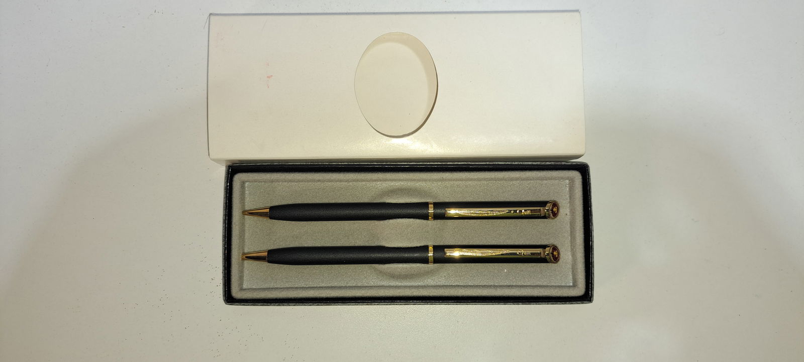 Planters, Lifesavers pen and pencil set: Planers Peanuts, Lifesavers, pen and pencil set, new in box, Please note: if picking up, location is different than auction location. Please contact us for options.