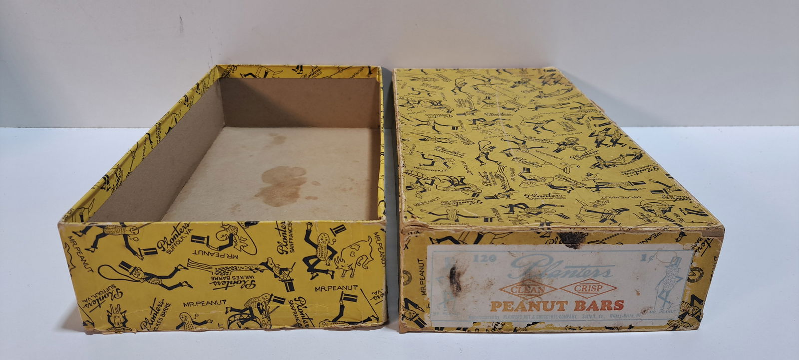 Planters Peanuts box - 4