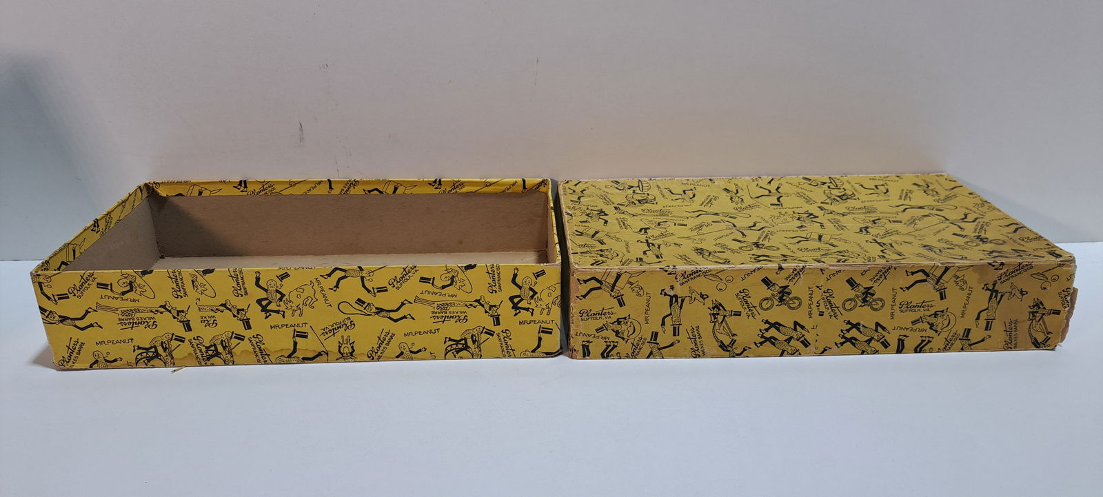 Planters Peanuts box - 7