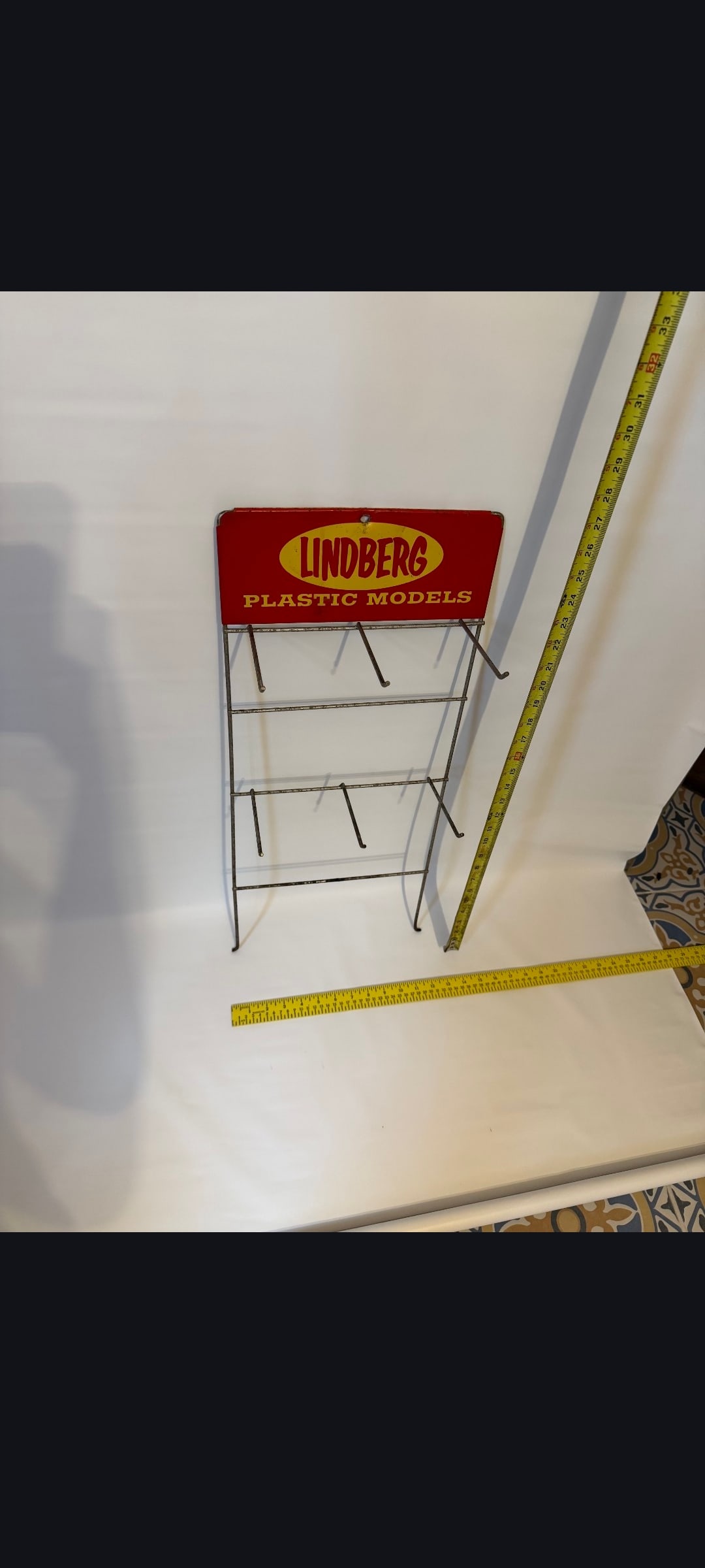 Lindberg Plastic Models rack - 2