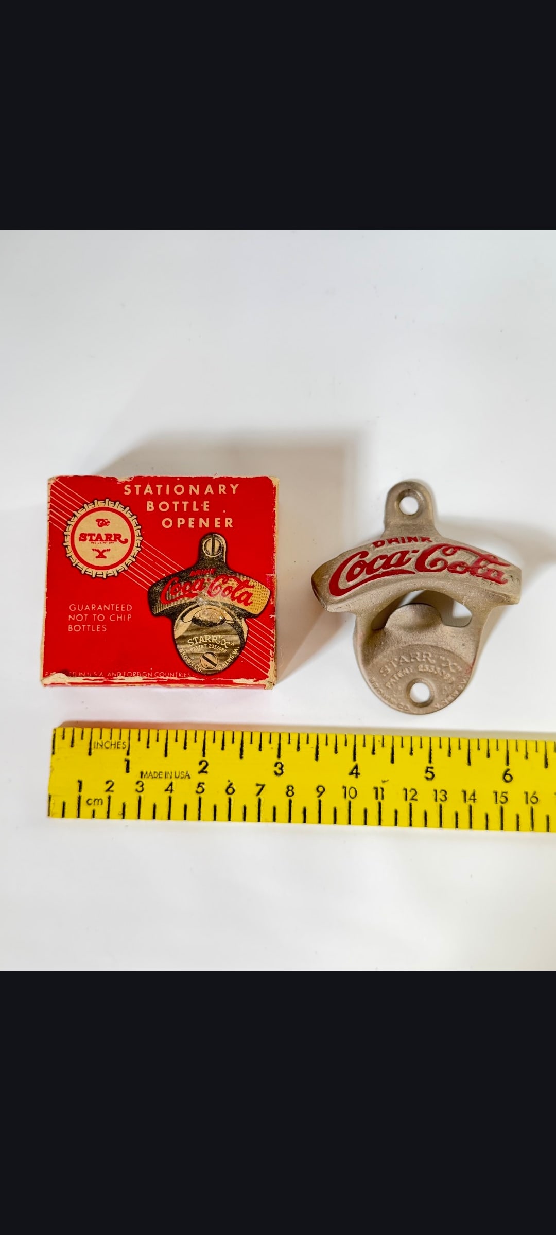 Coca-Cola bottle opener w/ box (1 of 4)