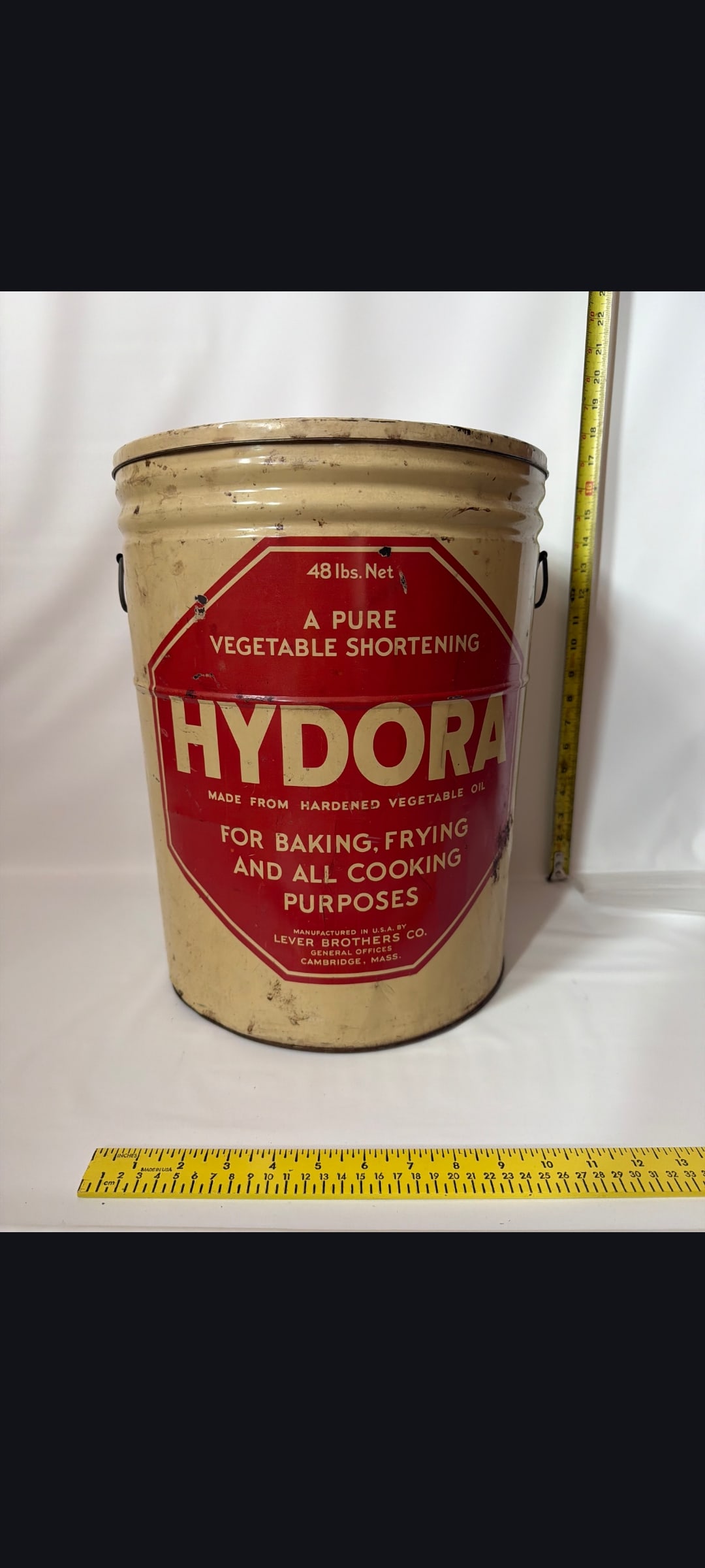 Hydora shortening tin: Uncommon, Hydora, 48 lb. shortening tin. Cambridge Mass., with lid, minor wear, good condition. Please see our shipping policy for options.
