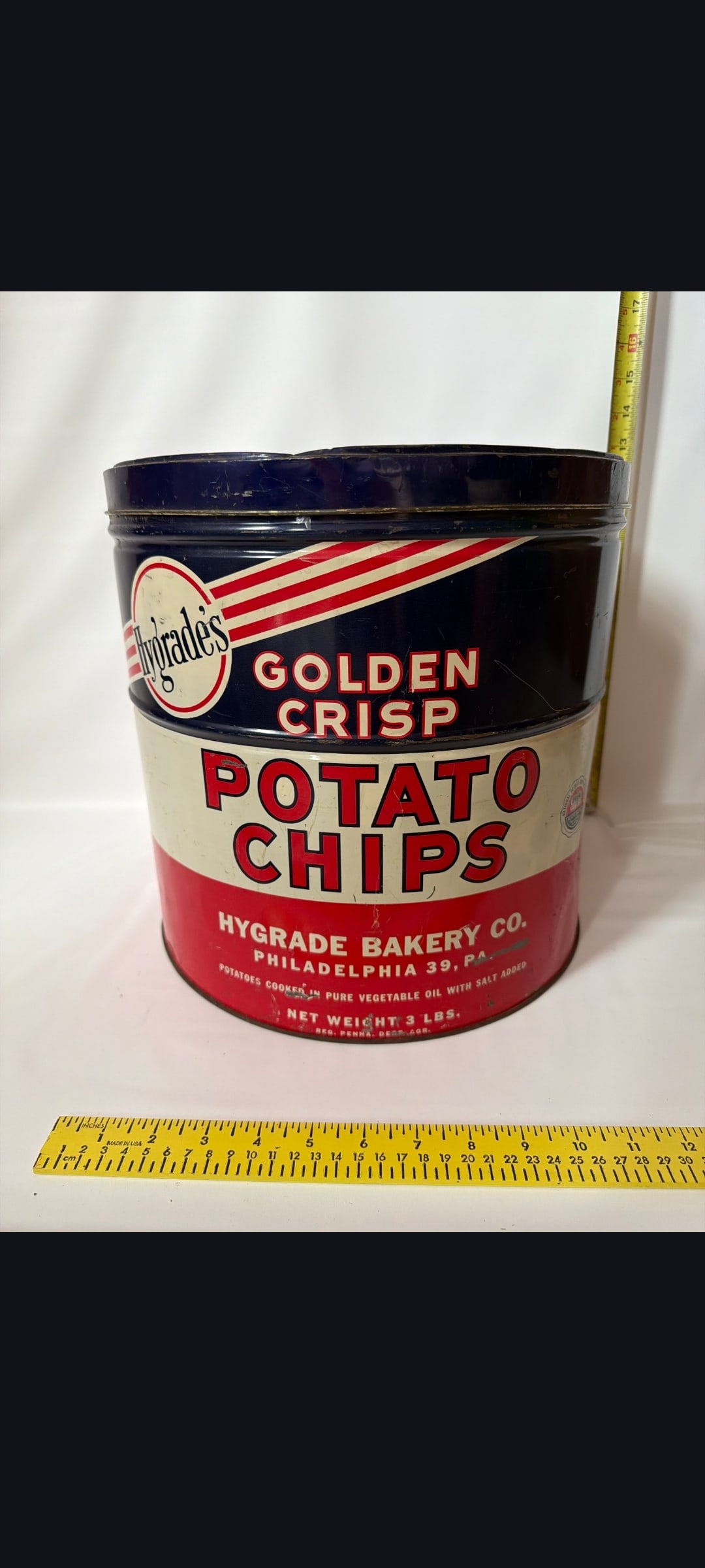 Hygrade potato chip tin (1 of 6)