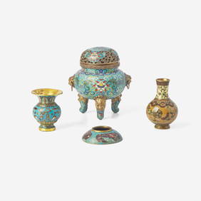 A group of four Chinese and Japanese cloisonn&#233; items &#21476;&#20013;&#22283;&#26085;&#26412; (1 of 4)