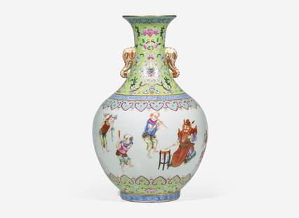 A Chinese famille rose-decorated "Zhongkui and Demons" vase, Xianfeng six-character seal mark ໏: A Chinese famille rose-decorated "Zhongkui and Demons" vase, Xianfeng six-character seal mark 鐘馗打鬼粉彩瓶 咸豐六字款 The body