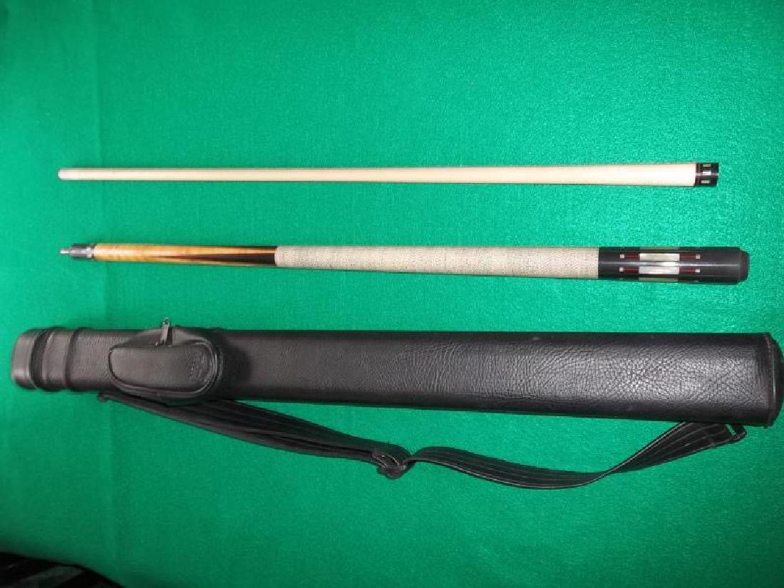 Meucci Pool Cue, 2 piece, 58", with inlay, hard: Meucci Pool Cue, 2 piece, 58", with inlay, hard black case, pocket and strap by Joe Porper, 32" l,black case, pocket and strap by Joe Porper, 32" l