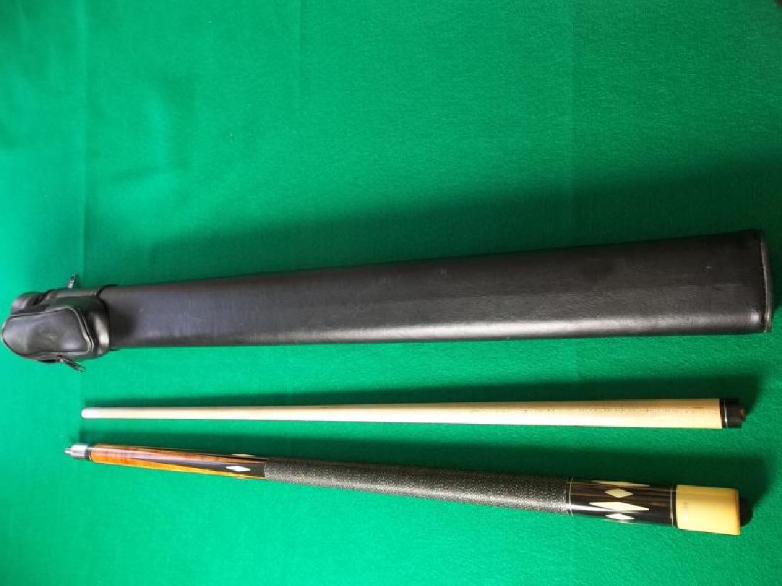 Mali Pool Cue, 2 piece, 58", hard black case w/: Mali Pool Cue, 2 piece, 58", hard black case w/ pocket by Joe Porper, 32.5" l,pocket by Joe Porper, 32.5" l