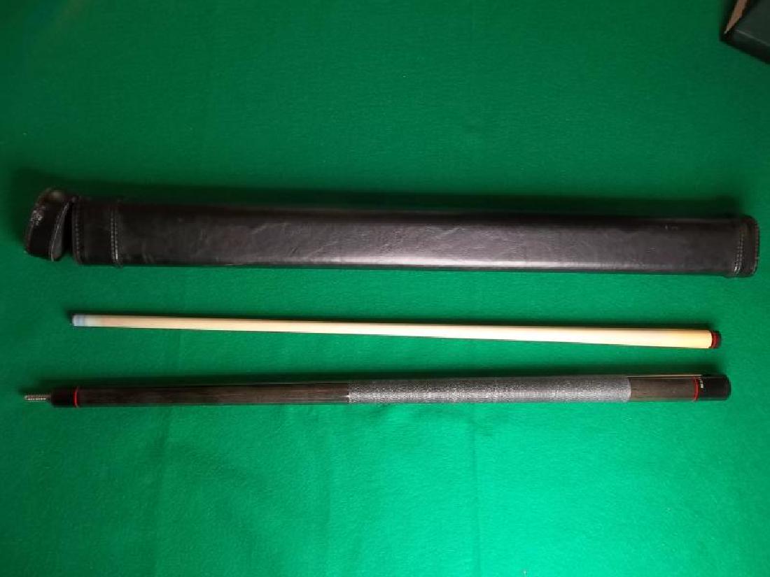 Mali Pool Cue, 2 piece, 57.5", Giuseppe hard: Mali Pool Cue, 2 piece, 57.5", Giuseppe hard black case 32" l,black case 32" l