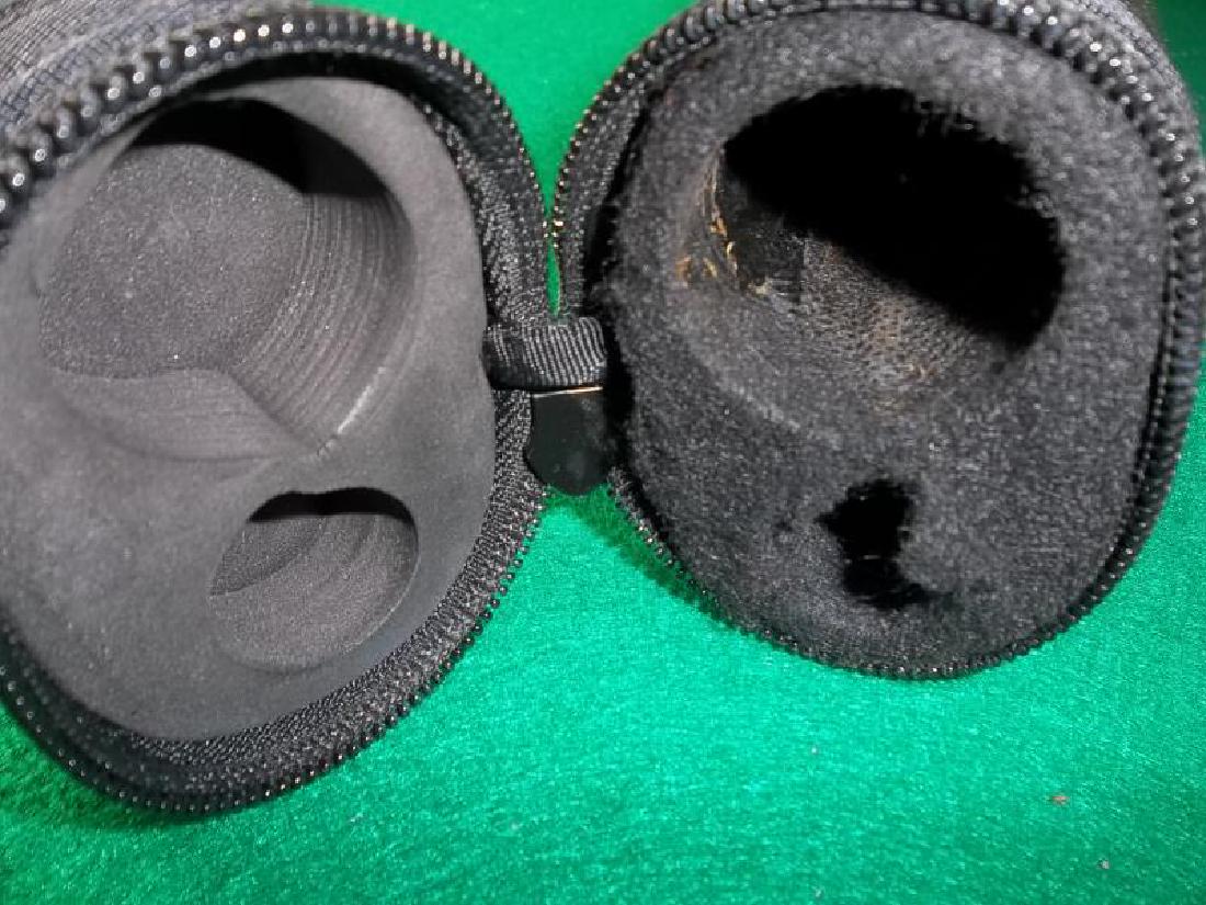 Meucci Pool Cue, 2 piece, 58", with inlay, hard: Meucci Pool Cue, 2 piece, 58", with inlay, hard black case with pocket, 32" l,black case with pocket, 32" l